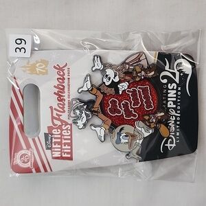 Disneyland Niftie Fifties Flashback Goodbye Le 800 Trading Pin